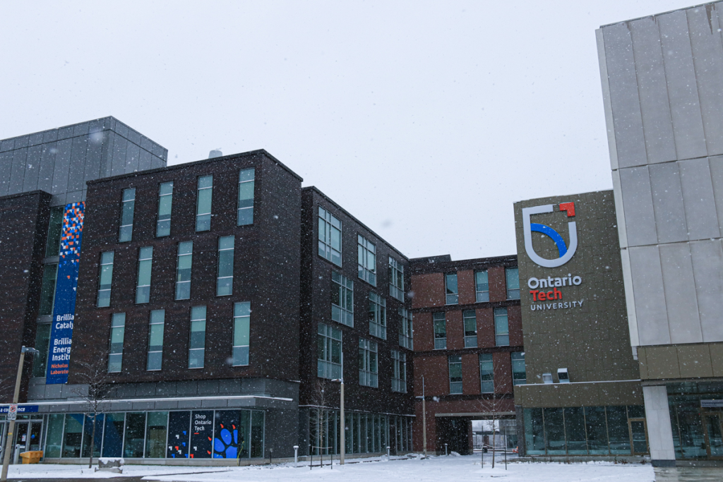 Ontario Tech University – Du học và cơ hội định cư Canada